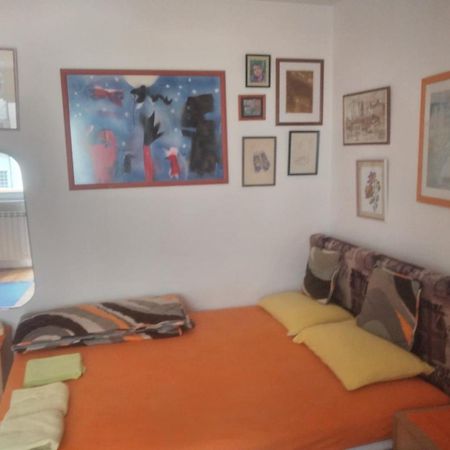 Orange Place Studio Appartement Belgrado Buitenkant foto