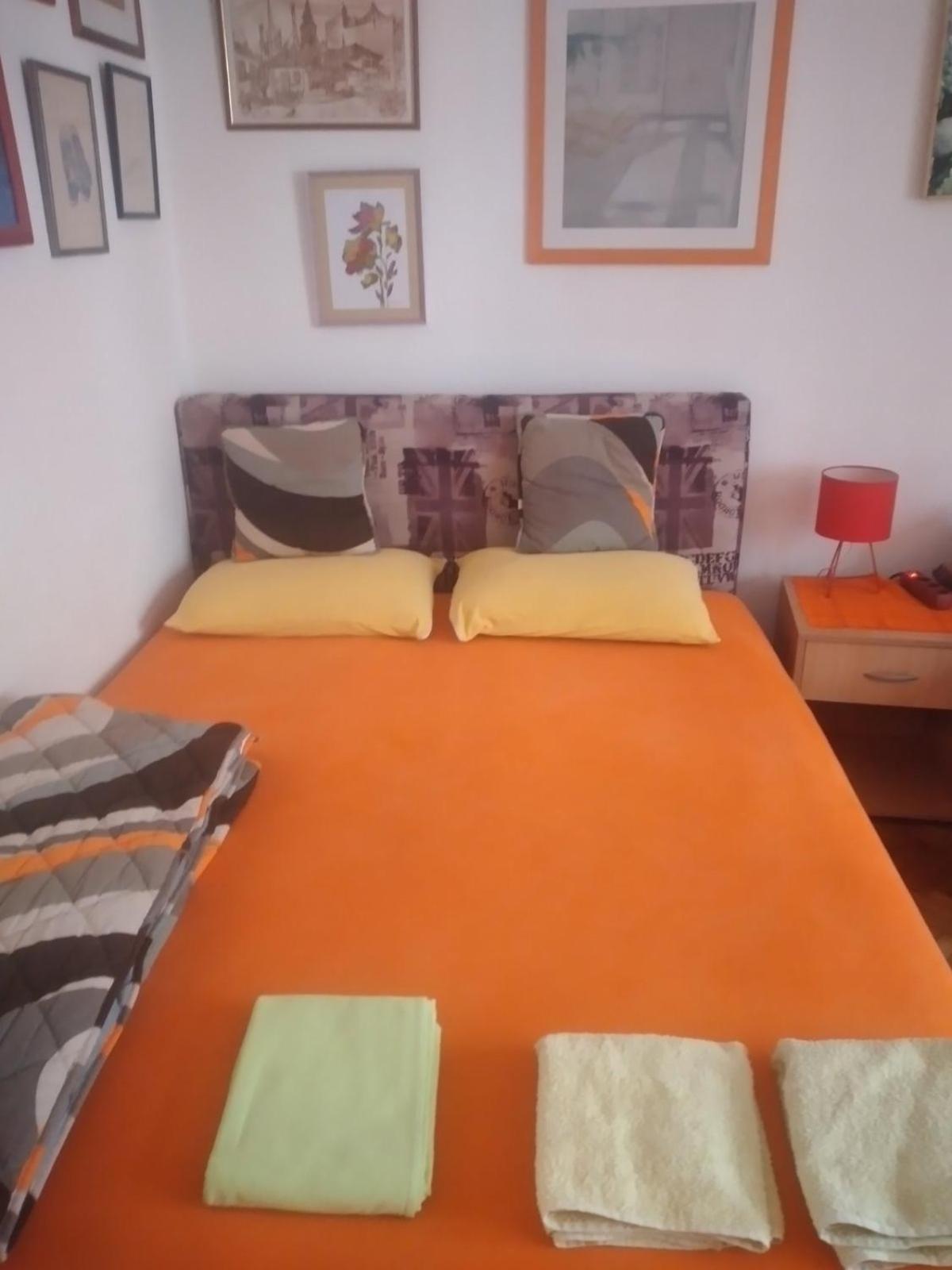 Orange Place Studio Appartement Belgrado Buitenkant foto